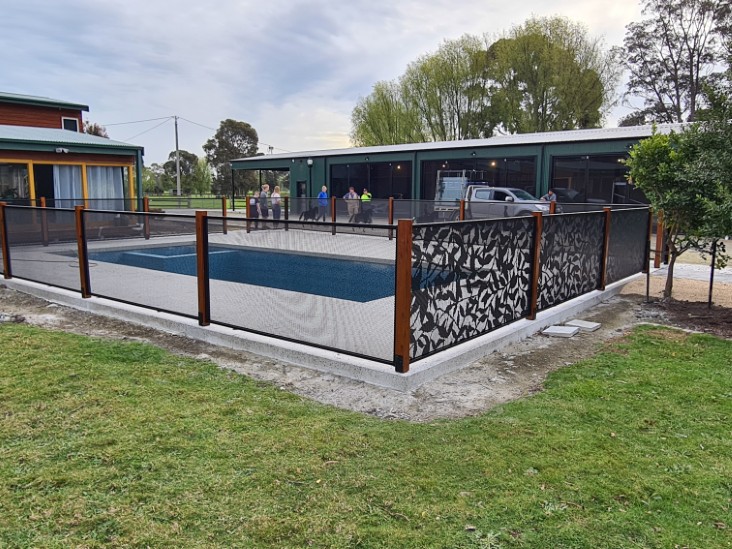 Decoview Ficus PoolPerf Fencing in Textured Black