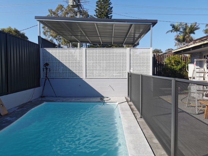 Decoview Nahosh PoolPerf Fencing in Textured Silver