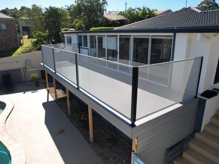 Decoview Pure Perf Balustrade in Textured Silver