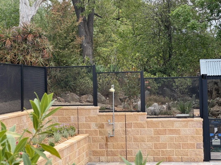 Decoview Pure PoolPerf Fencing in Textured Black