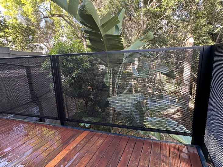 Decoview Pure PoolPerf Fencing in Textured Black